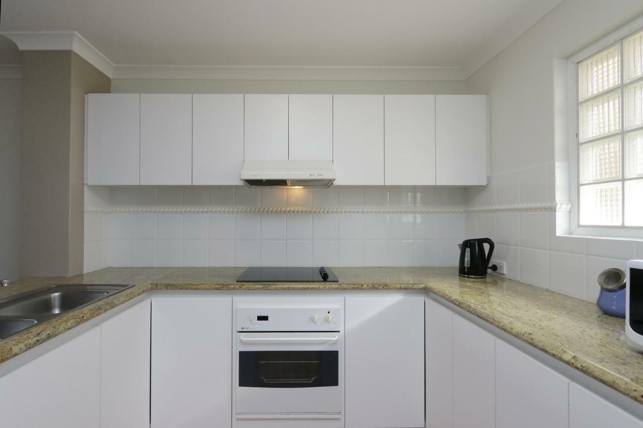 Hillarys Marina Apartment เพิร์ท ภายนอก รูปภาพ