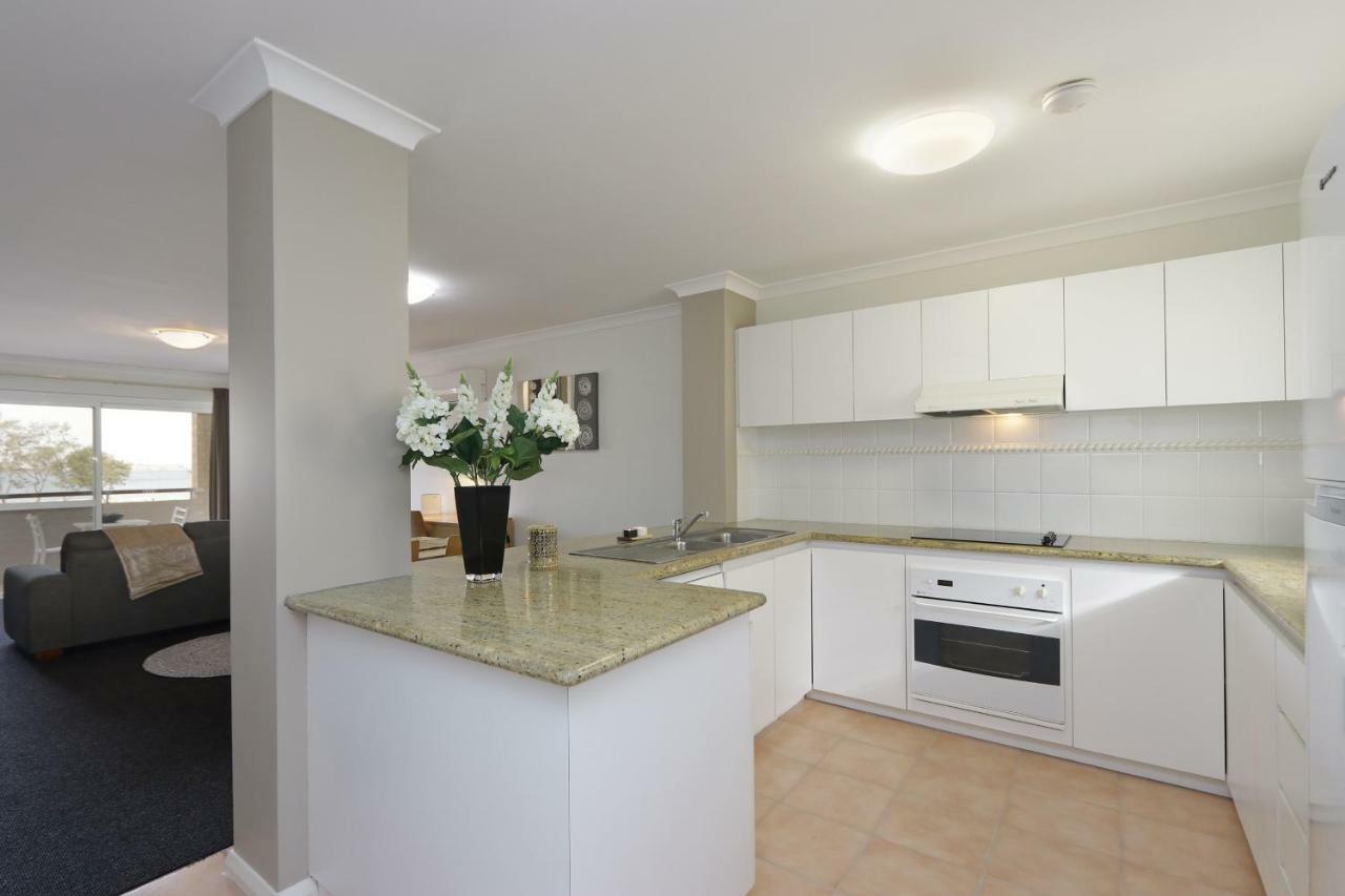 Hillarys Marina Apartment เพิร์ท ภายนอก รูปภาพ