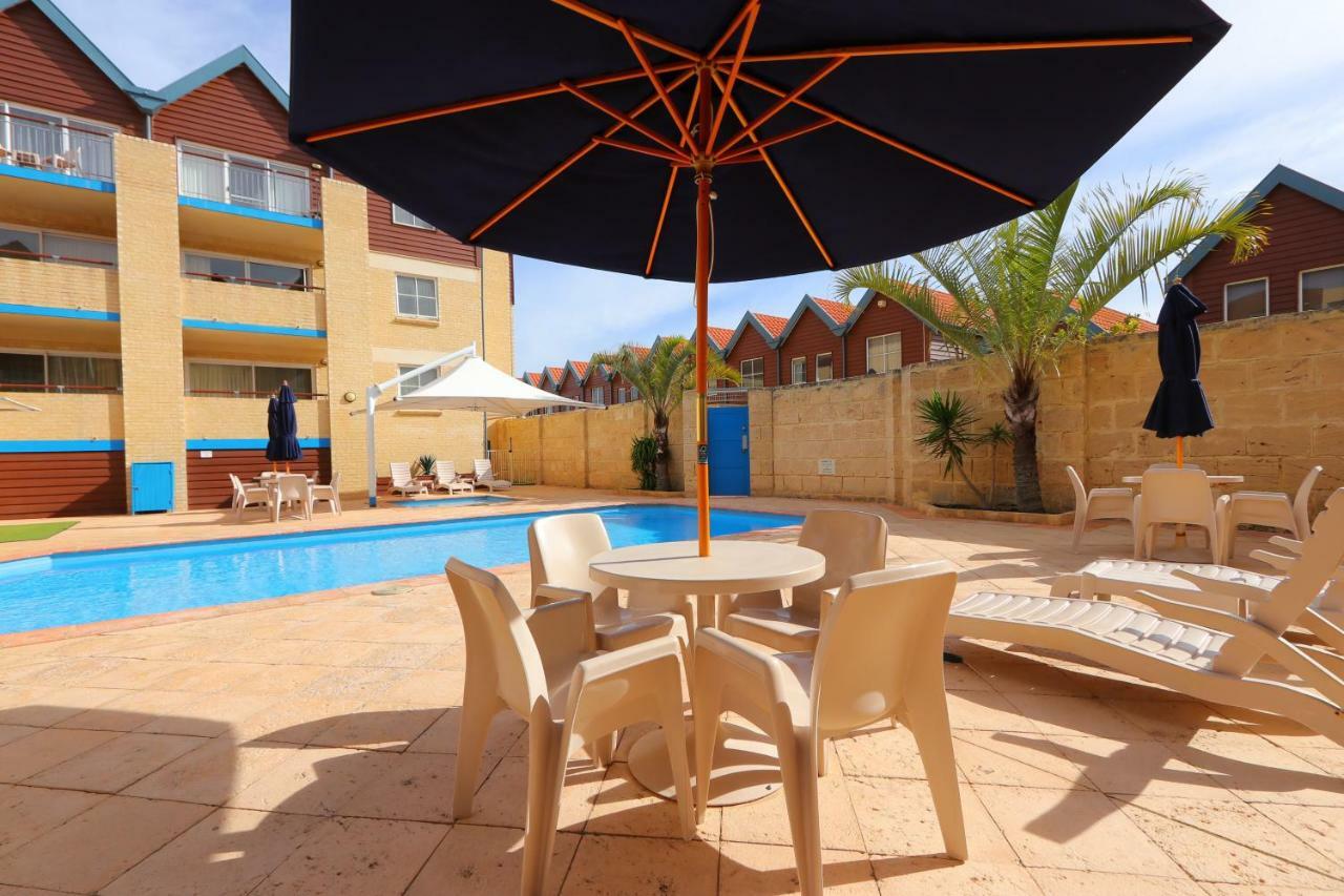 Hillarys Marina Apartment เพิร์ท ภายนอก รูปภาพ